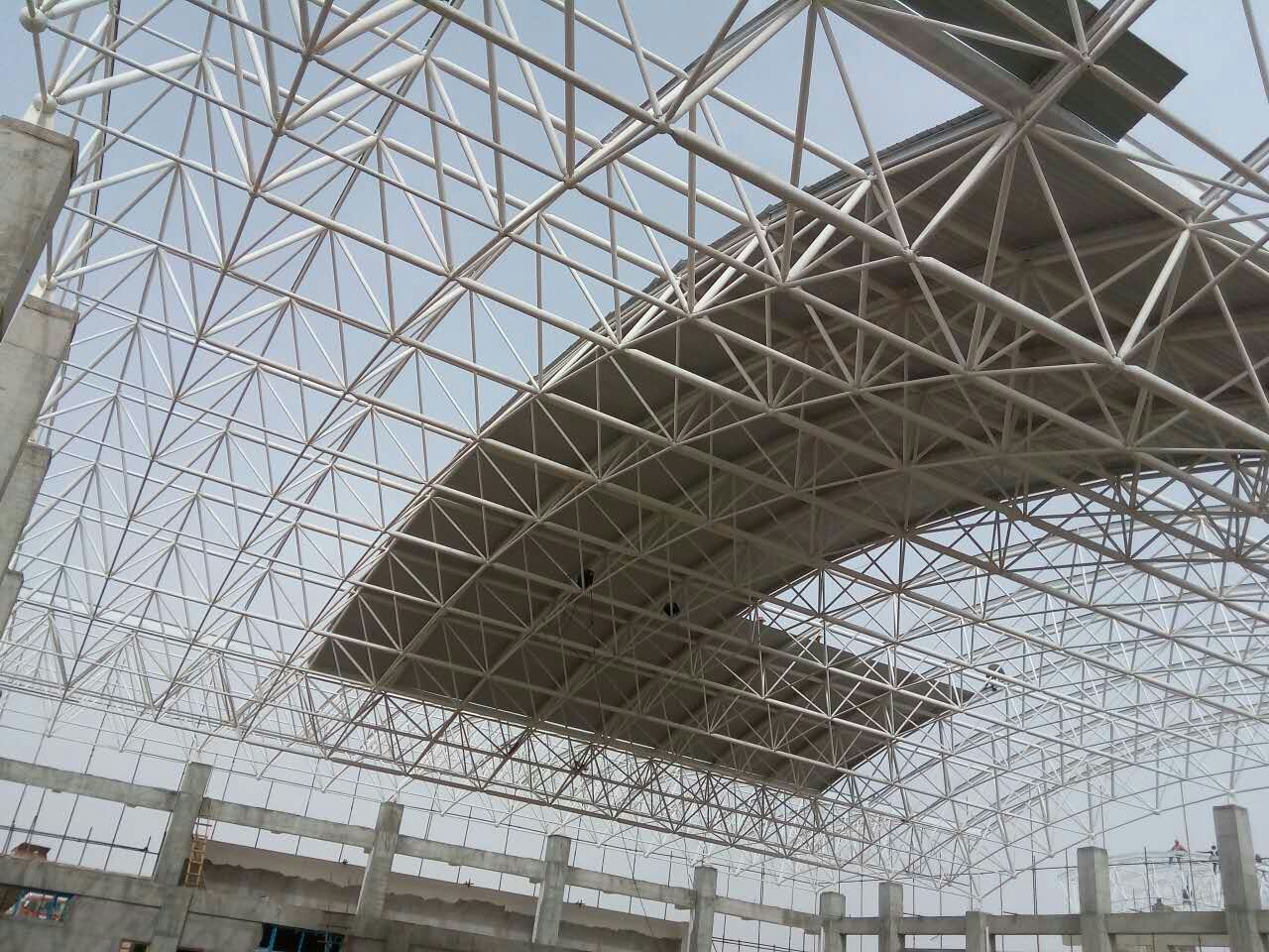 连云港青岛一汽网架